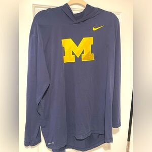 Nike Dri-Fit lightweight Michigan Hoodie - XL